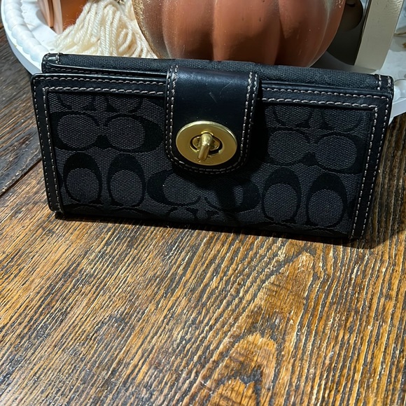 Coach Handbags - Coach wallet